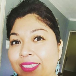 Meet your Posher, Maxine